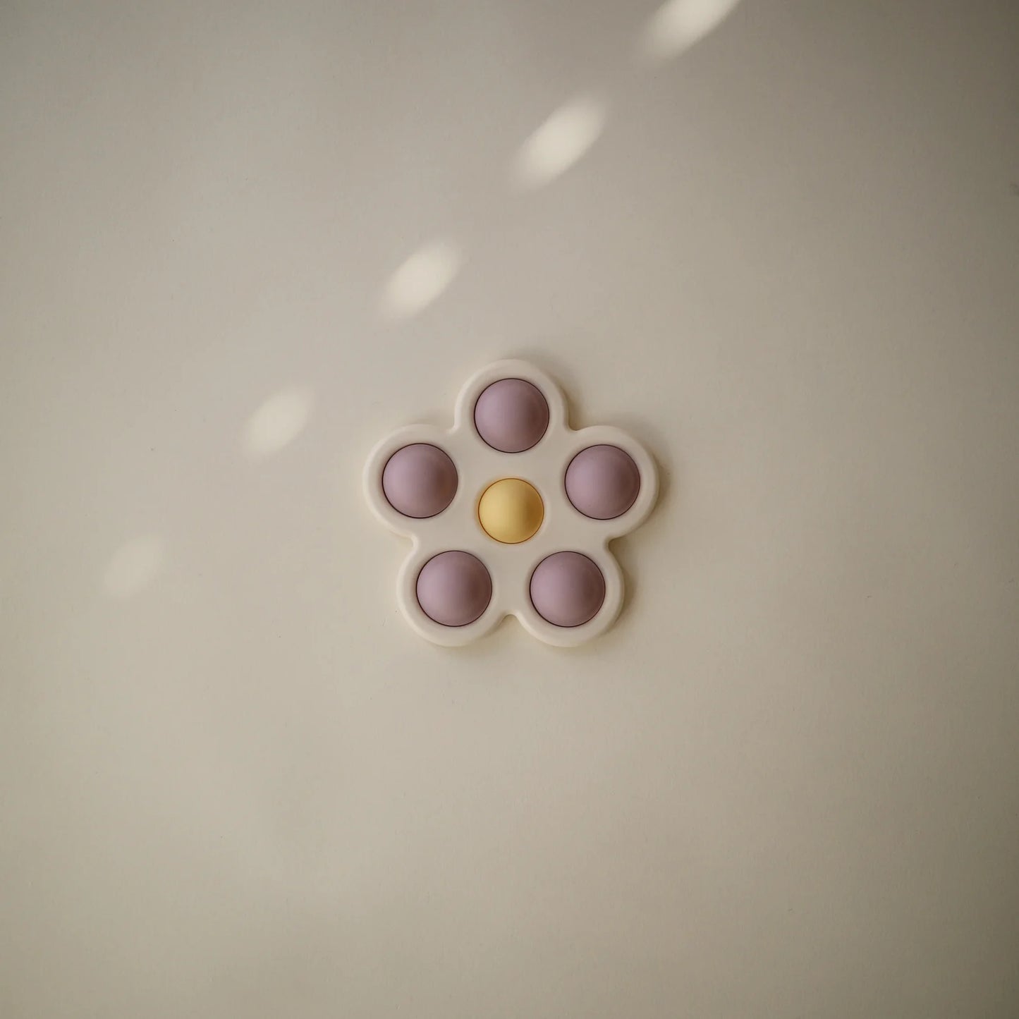 Flower push toy - Soft Lilac/Daffodil/ Ivory