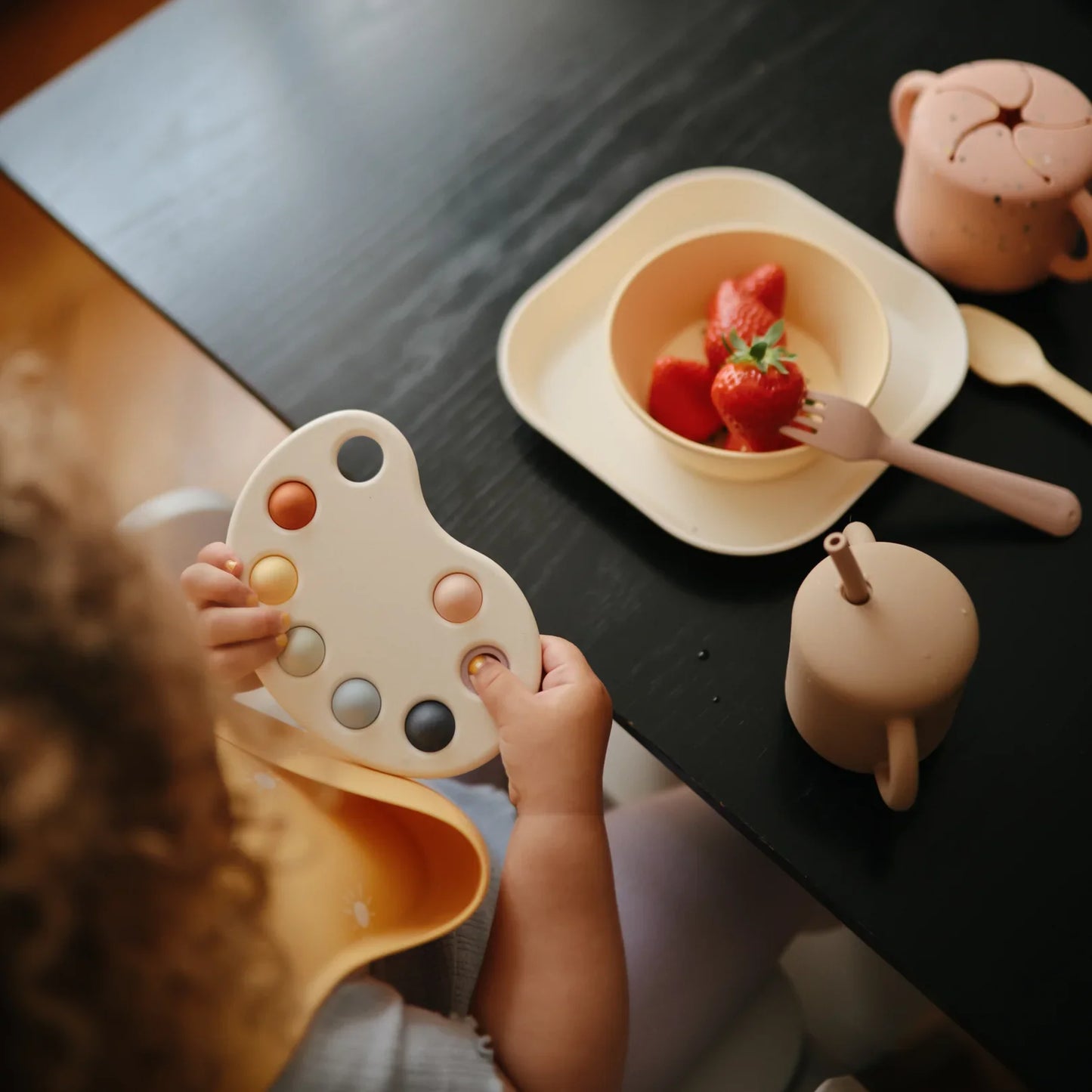 Paint Palette Press Toy (Multi)