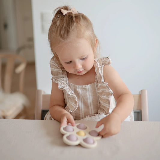 Flower push toy - Soft Lilac/Daffodil/ Ivory